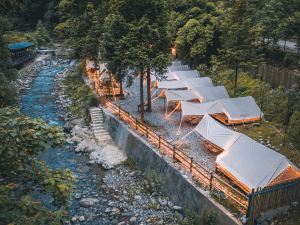 Xixia Laifeng B&B. Camping