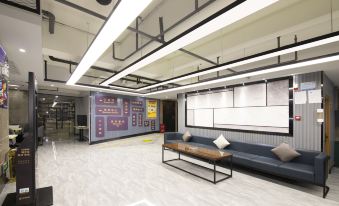 Limeda Airport Hotel (Guiyang Longdongbao Airport Forest Park Subway Station Branch)