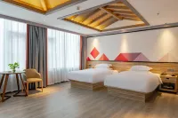 Borrman Hotel (Yibin Daguanlou Guanying Ancient Street) Hotel in zona Zhenwushan Ancient Building Group