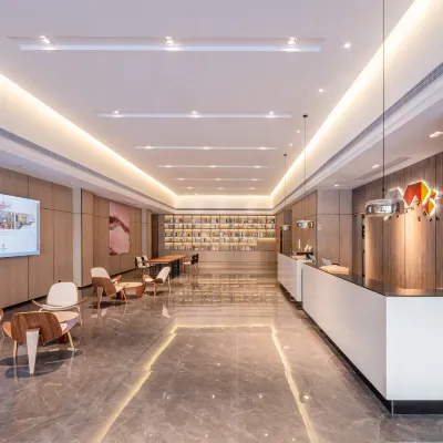Borrman Hotel (Emei High-speed Railway Station Shuijing Square) Hotels near Yan'gang Railway Station