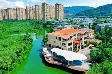 Mingmen Lakeview hotel Отели рядом с достопримечательностью «Nine Tower &Twelve Walled»