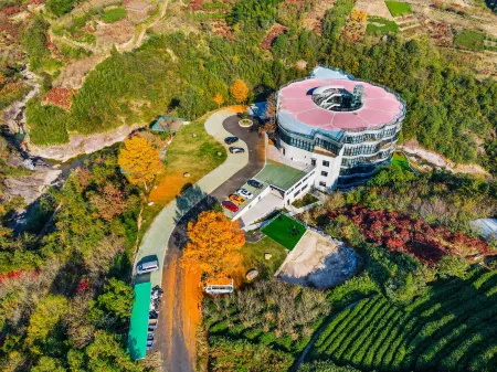 Bu'er Mountain Villa Отели рядом с достопримечательностью «Danshanchishui Scenic Resoprt»