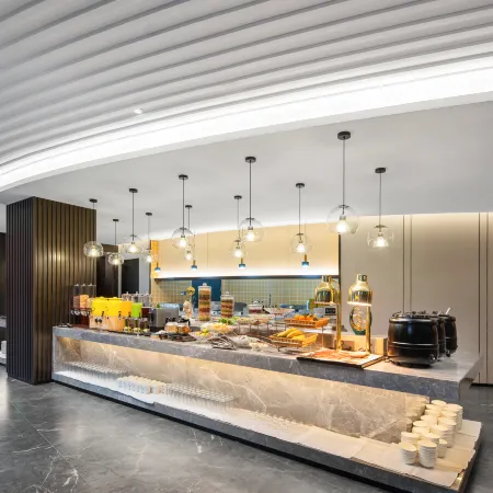MEHOOD LESTIE Hotel (Maoming High-speed Railway Station)