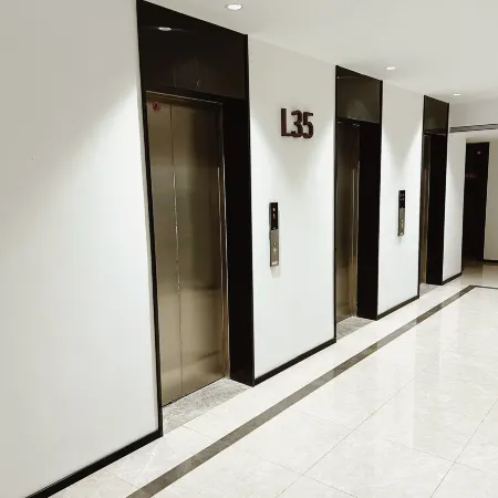 Guanhailu V+ Homestay (Yantai University Wanda Plaza)