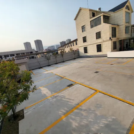 Lavande Hotel (Baoshan Wuzhou International Plaza)