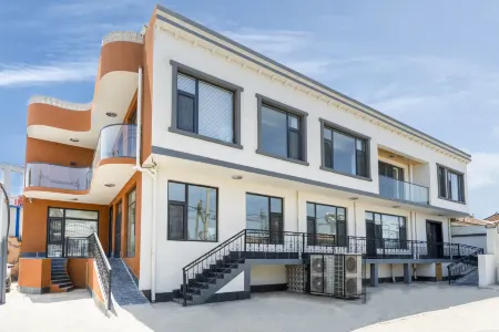 Beijing Xilejiayue Private Tang Homestay Отели рядом с достопримечательностью «Guishui Park»