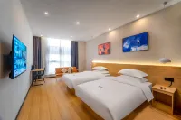 Selected Hotel (Lishui Shuige International Auto City)