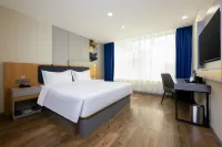 Ease Hotel (Jinzhong Taigu Second People's Hospital) - 2-Star