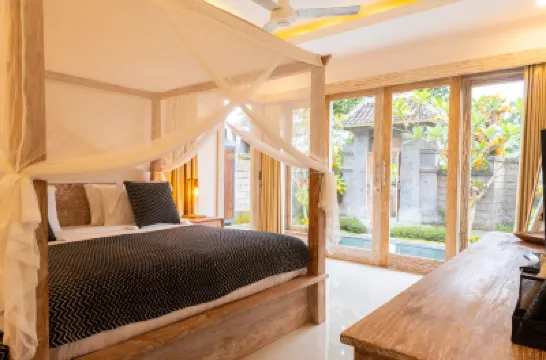 The Dayuh Ubud Hotels near Pura Sada