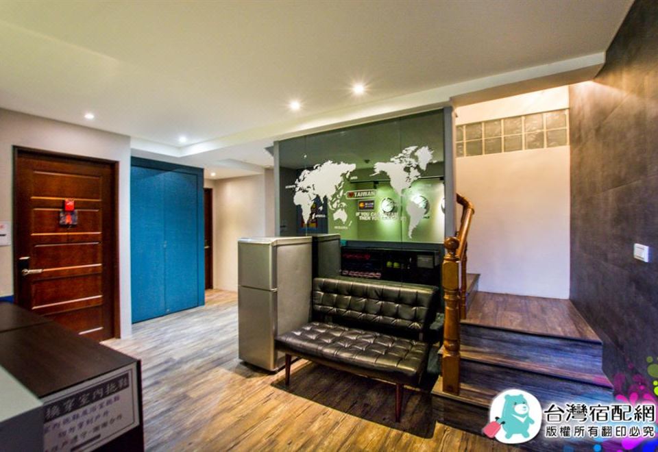 1. 트래블러 스테이..