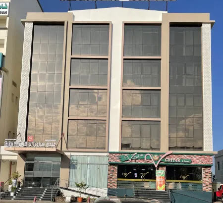 Season Inn Hotel_Barka Отели в г. Suwadi Al Batha