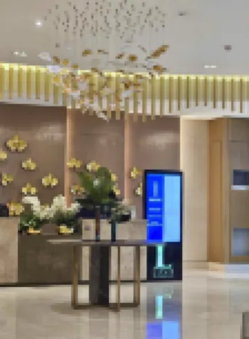 Deluxe Executive End Unit in Downtown Makati