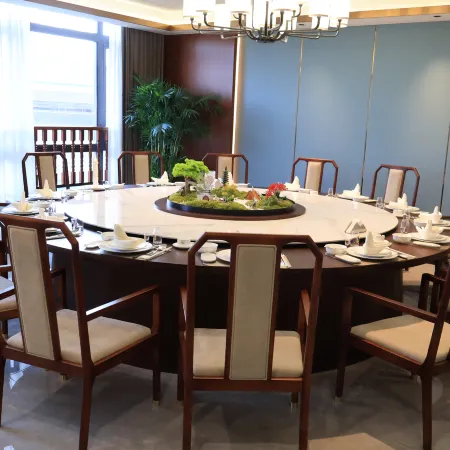 Xiang Run Jinpeng Hotel (Suixi)