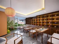 Moshang Qingju Hotel(Linyi Tancheng Station Branch)