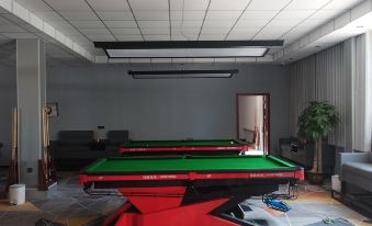 Xiaowei Fashion Hotel