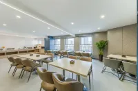 Ginza Hemei Hotel (Linyi Hedong Branch) - Balcony