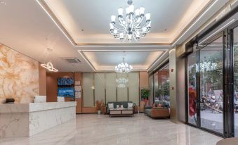 Liuyue Hotel (Liuzhou Wuxing Shangye Buxingjie Dewang Xintiandi)