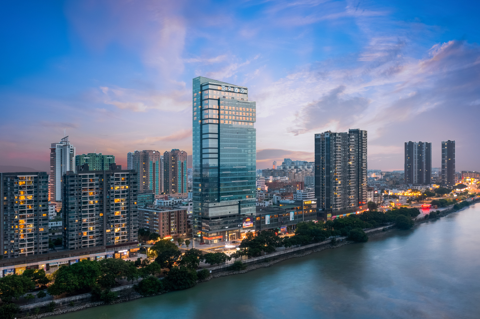 Atour Hotel Foshan Shunde Fisherman's Wharf Hotel di Foshan