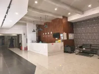 Youke Fashion Hotel (Weihui Bus Terminal) Hotels in Weihui