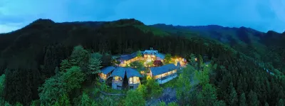 Beichuan Half Pot Edge Hotels near Shiyi Qiang Village