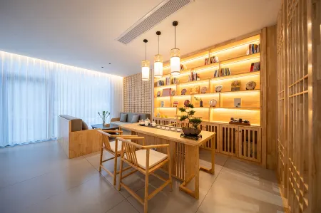 Dusk Wild Mountain Rivers Hostel