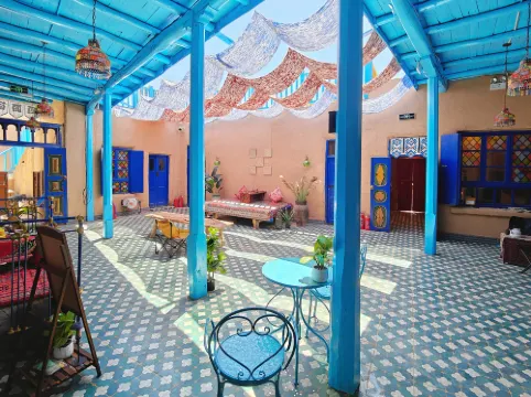 Journey to the West Hoste