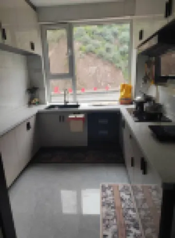 Yeliguan Longlong Farm Stay