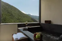 Shanshangshan • Yunyang Resort (Shuangqiao Valley Scenic Area) Hotels in Xiaojin