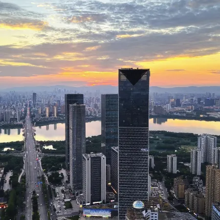 Nan Chang WO Hotel (East Aixihu Subway Station, Nanchang)