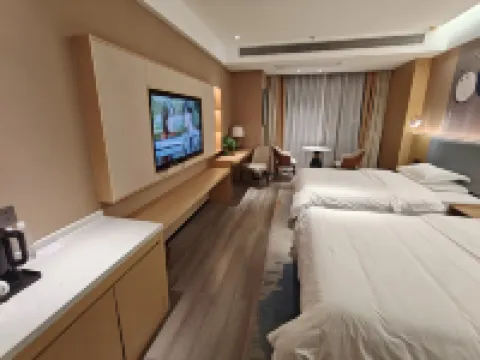 Days Hotel by Wyndham DaLi Hotel di Dali