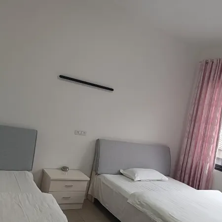 Zhuxiang Hotel (Chishui Bing'an Ancient Town Xinjie Branch)