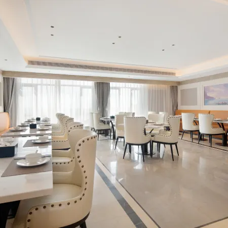 Vienna Hotel (5.0 Yuepu Lake Branch)
