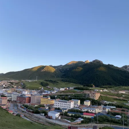 Luqu Zangbala Hotel