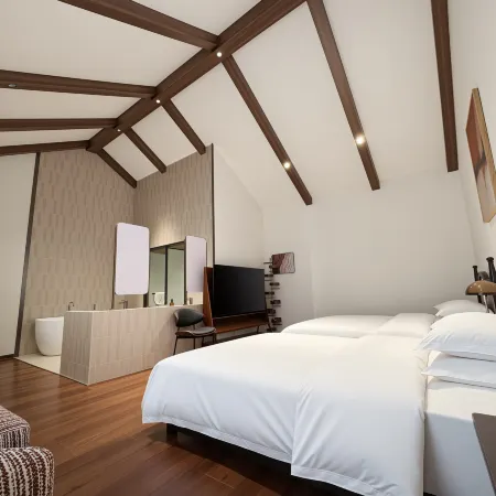 Camel Bell World Cabin Hotel