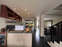 Seven Rooms Inns-Dali Ancient City Branch 얼하이 게이트 주변 호텔