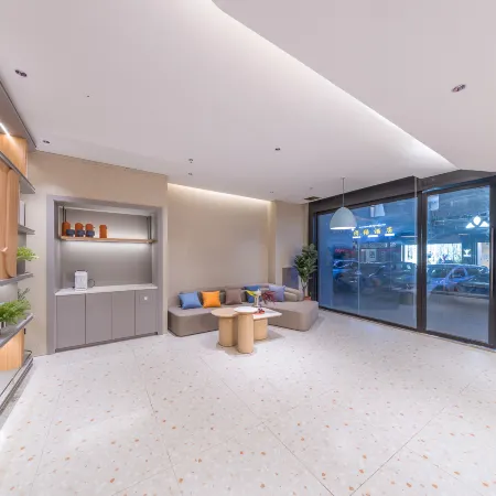 Home inn Business Hotel(Ruogu Lanmo Line Branch)