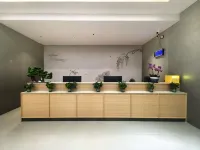 Jifeng Hotel (Wuzhou South Railway Station Branch) - Afhentnings-/afleveringstjenester