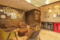ST Signature Jalan Besar Hotel di Singapura