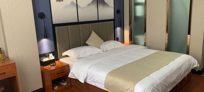 Malipo Xin Yu Business Hotel Hotéis em Condado de Malipo