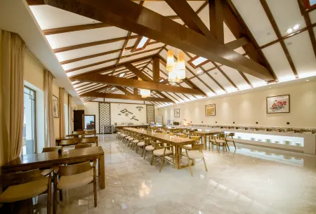 Jiamengyi Hotel Отели рядом с достопримечательностью «Zhaohua Ancient City»