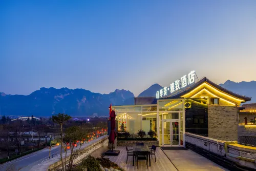 Huamei Elegant Hotel (Huashan Scenic Area Tourist Center) Hotels in Huayin