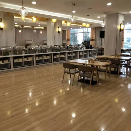 Golden World International Hotel