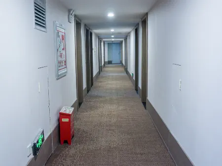 RU Jia Hotel (Hangzhou West Lake Hefang Street) Отели рядом с достопримечательностью «Wang Former Residence»