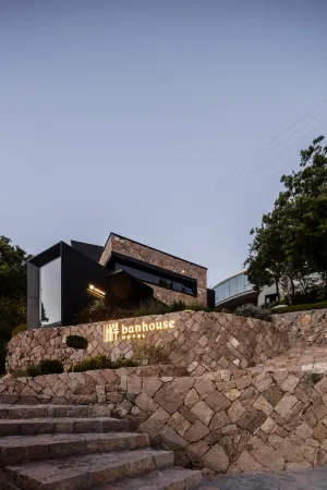 banhouse Отели рядом с достопримечательностью «Wanghai Tower»