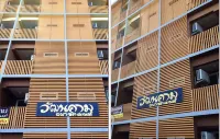 Wattanakham Serviced Apartment Hotels in 