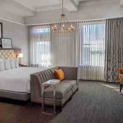 St. Louis Union Station Hotel, Curio Collection by Hilton Rooms