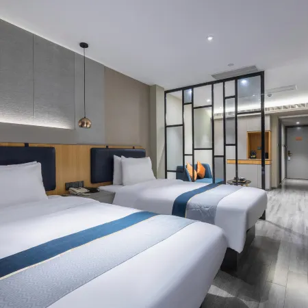 Homeinn Selected Hotel (Fuyang Funan Yakun Times Square) Hotels in Funan