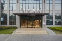 J hotel (Yizheng passenger station store)