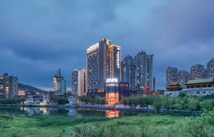 Guangzhou Jiulong Hotel (Dushan Bus Terminal)