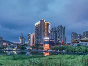 Guangzhou Jiulong Hotel (Dushan Bus Terminal)